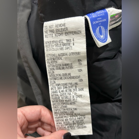 Canada Goose Woman’s Gray Jacket as is - Picture 9 of 11